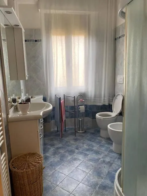 Casa Mari - Splendido Trilocale Lägenhet Marina Di Bibbona 0*,